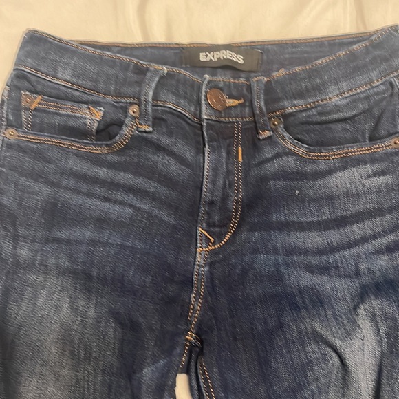 Express jeans legging mid rise size 0 short  TWO PAIRS - Picture 2 of 9